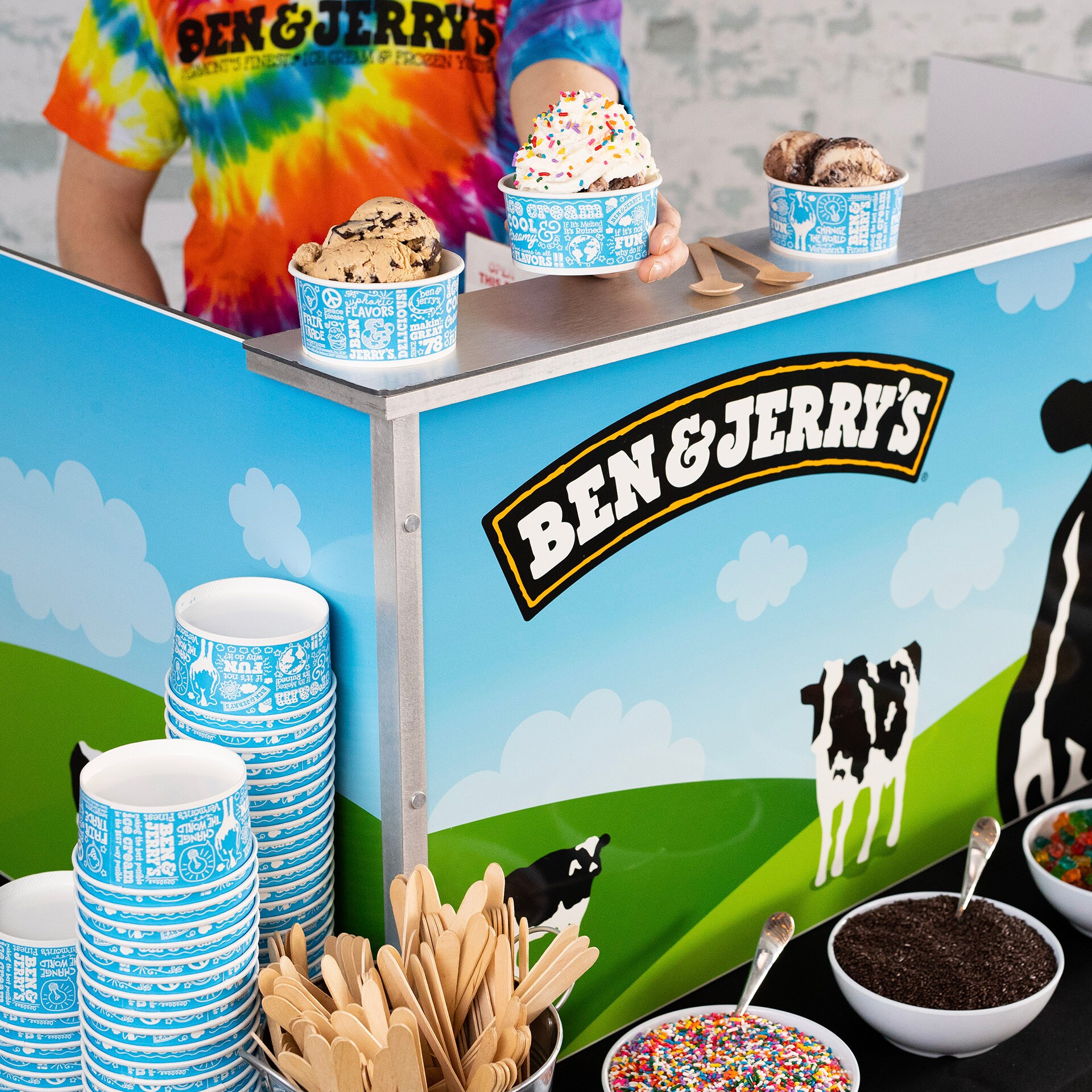 Ben and jerry's top cancelled wedding cake